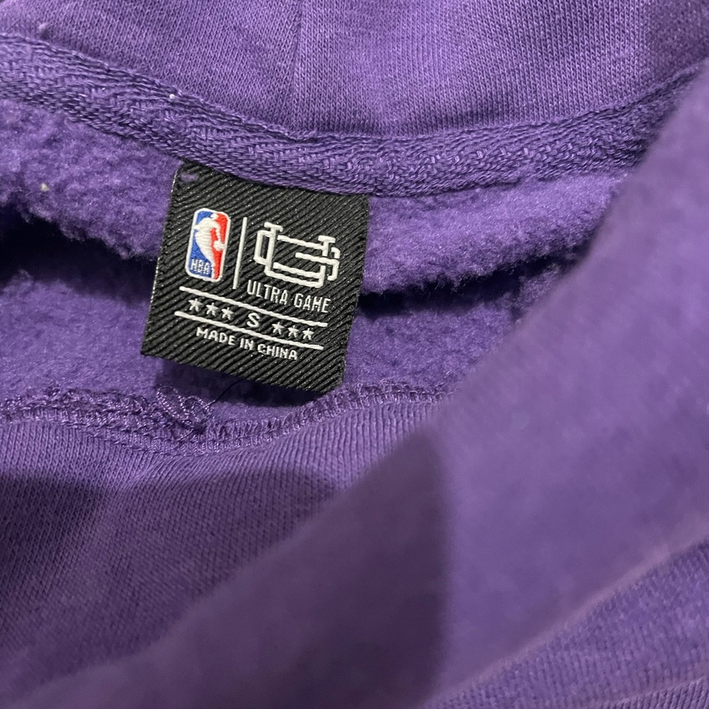 Lakers Sweater - Picture 2 of 3